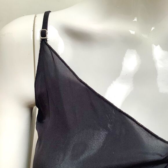 Velvet Company by Graham & Spencer Silk V neck Dress - Picture 4 of 6